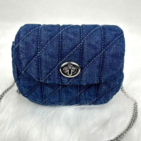 Coach Turnlock Card Case Crossbody With Quilting In Denim CAL34 NWT - Picture 1 of 8